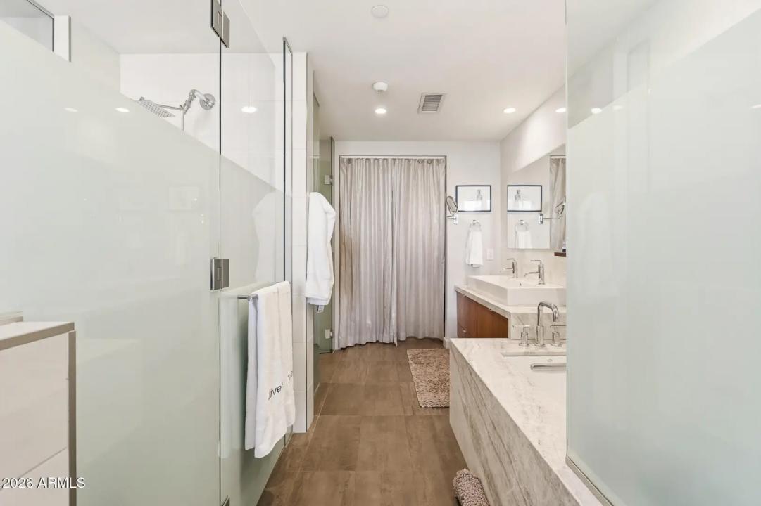 Real Estate Picture 39