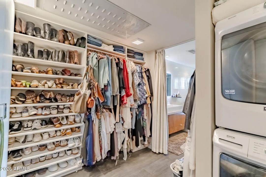 Real Estate Picture 43