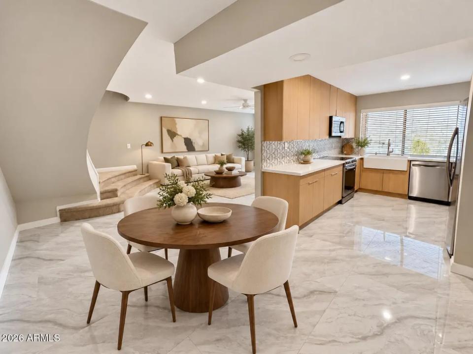 Real Estate Picture 6