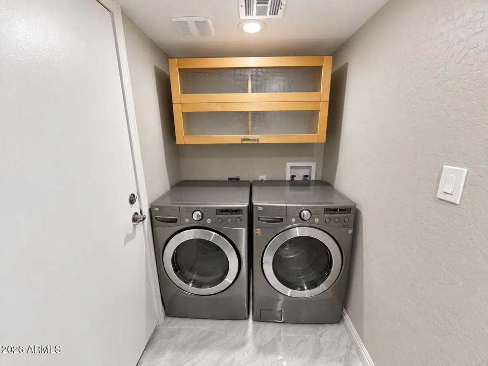 Real Estate Picture 24