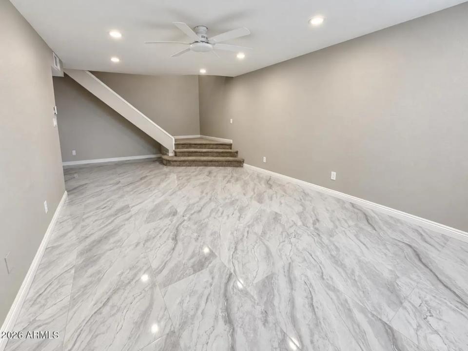 Real Estate Picture 5