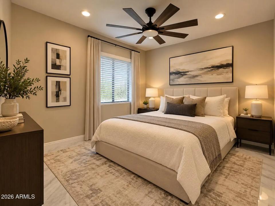 Real Estate Picture 10