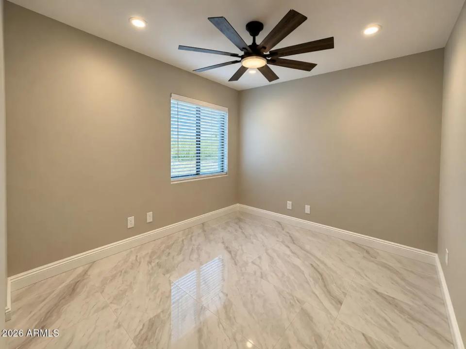 Real Estate Picture 11