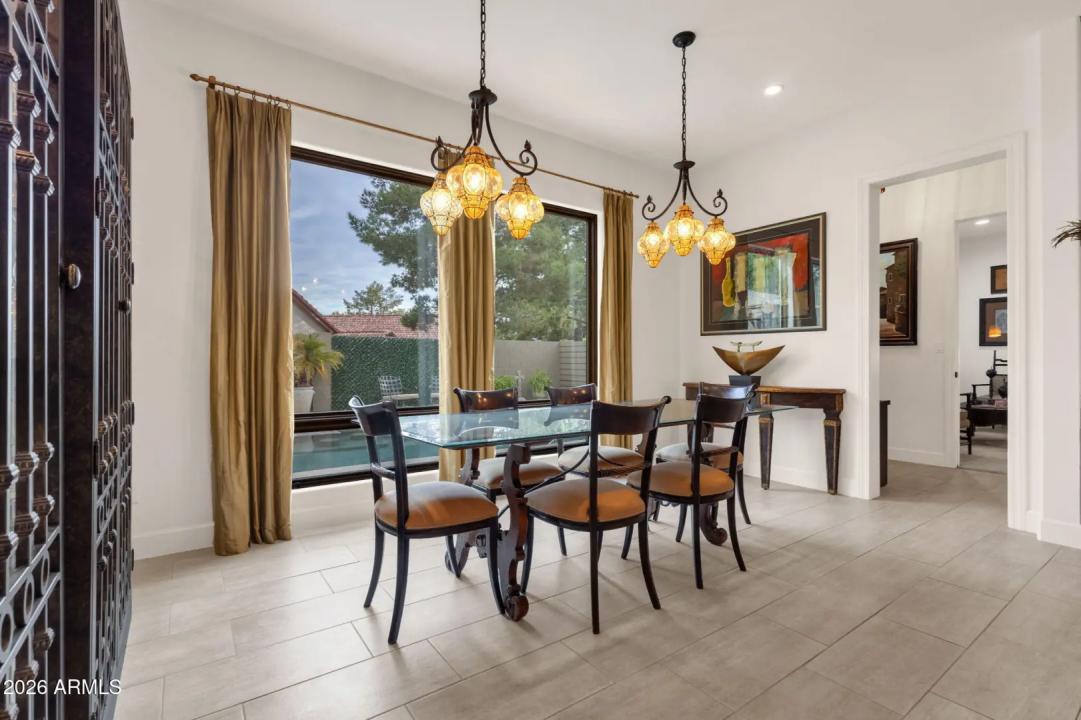 Real Estate Picture 18