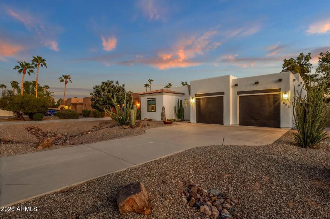 Real Estate Picture 3