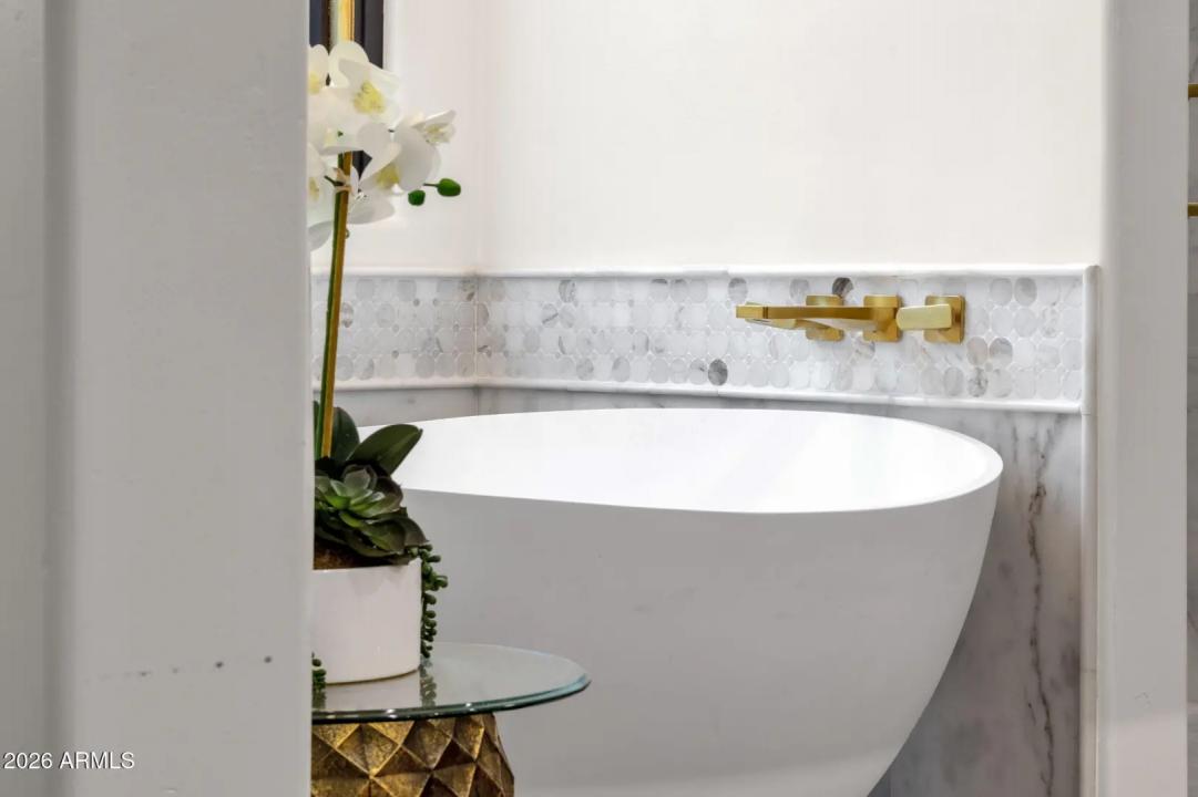 Real Estate Picture 27