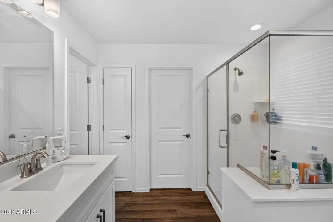Real Estate Picture 32