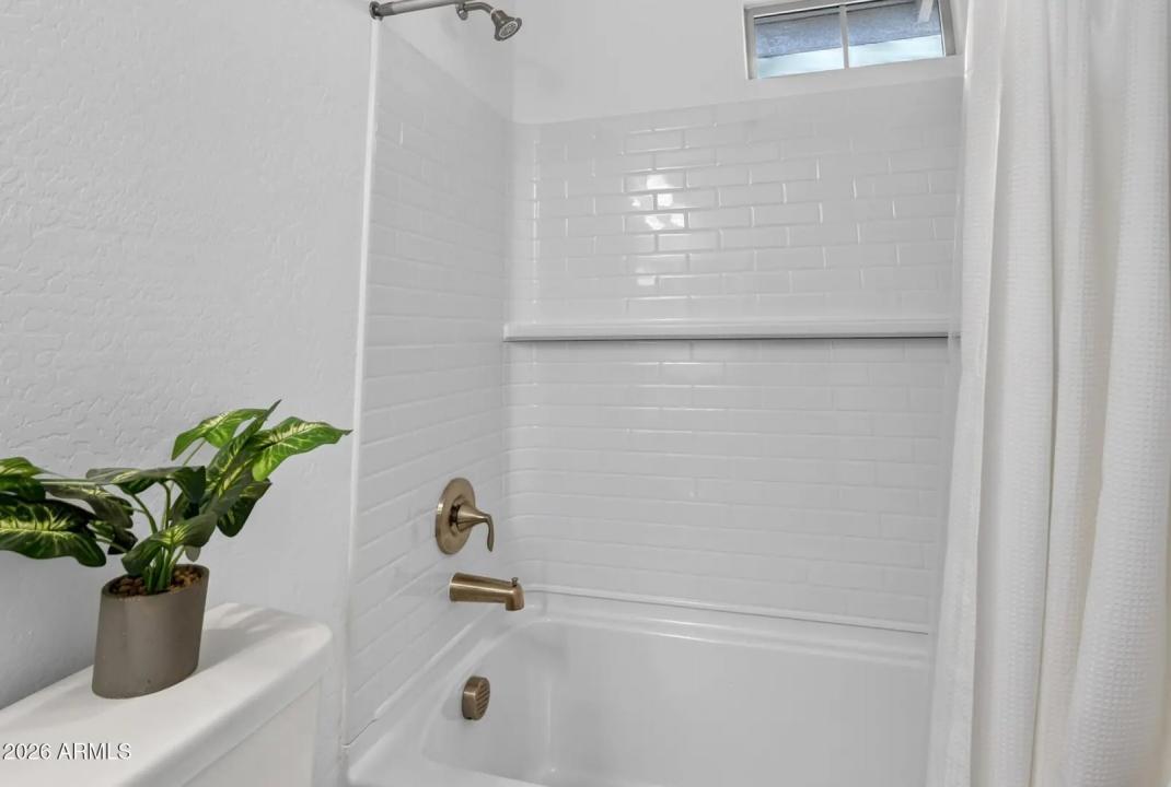 Real Estate Picture 42