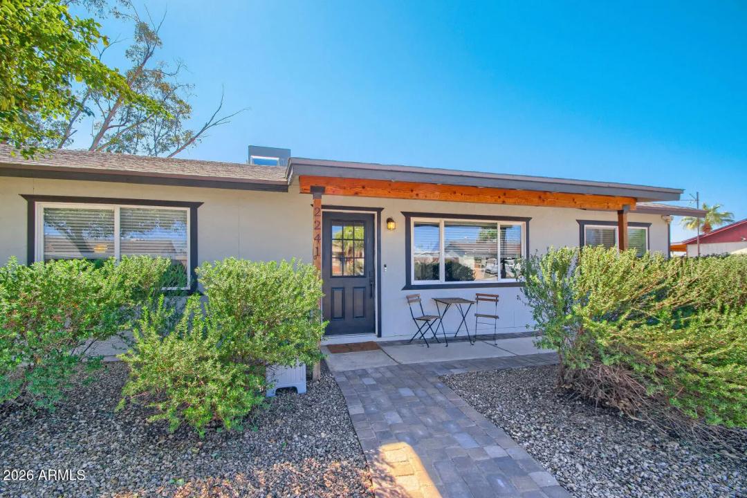 Real Estate Picture 2