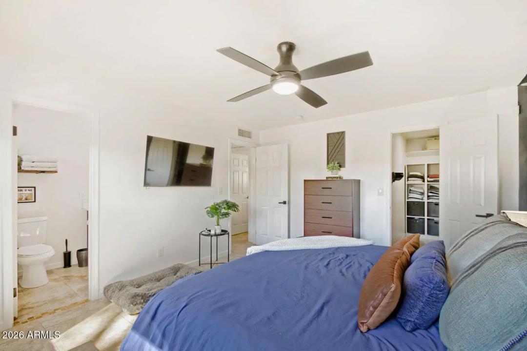 Real Estate Picture 10