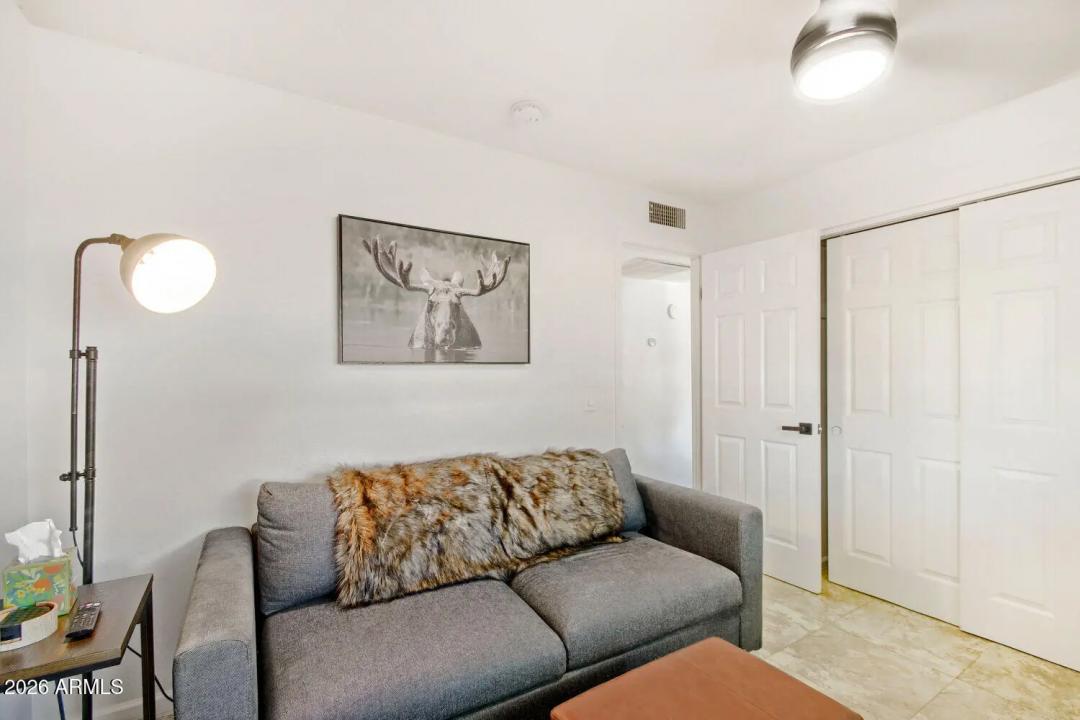 Real Estate Picture 15