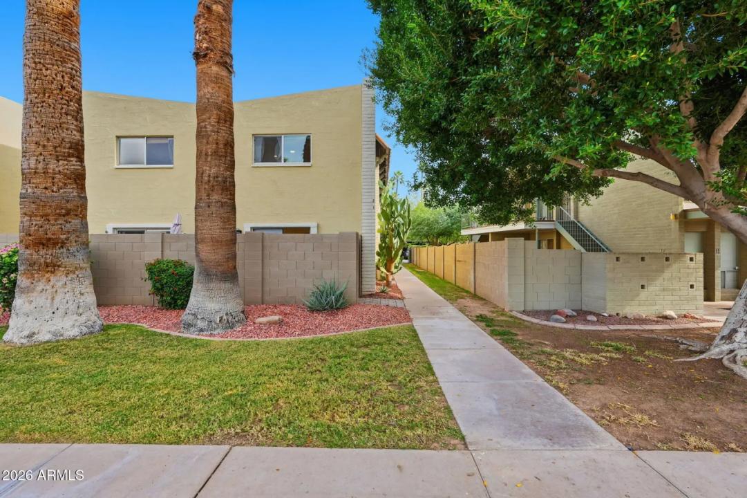 Real Estate Picture 21