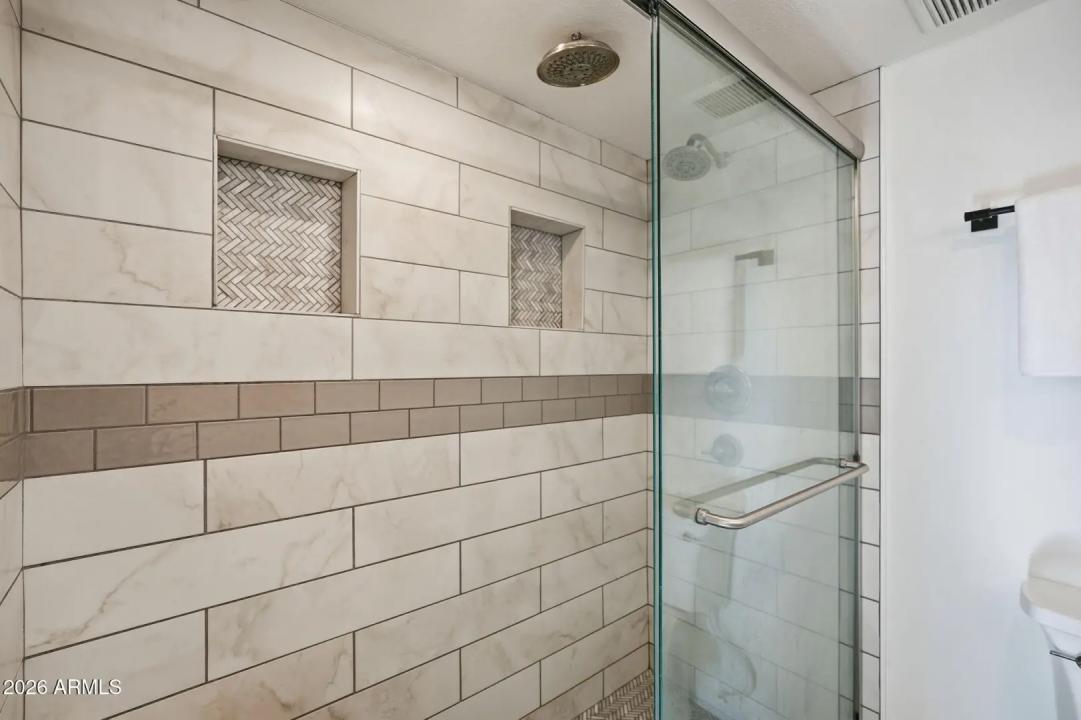 Real Estate Picture 15