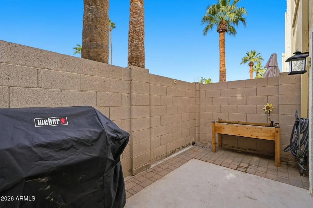 Real Estate Picture 18