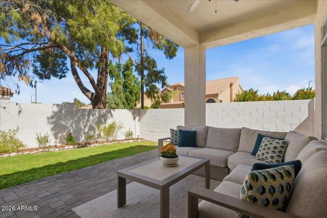 Real Estate Picture 25