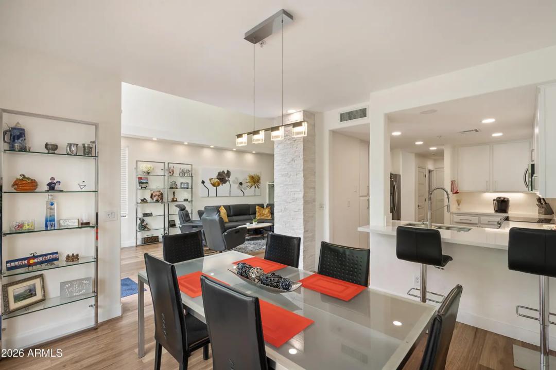 Real Estate Picture 5