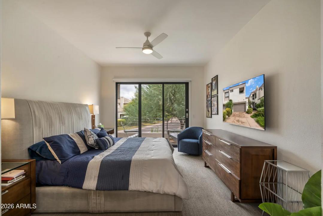 Real Estate Picture 8