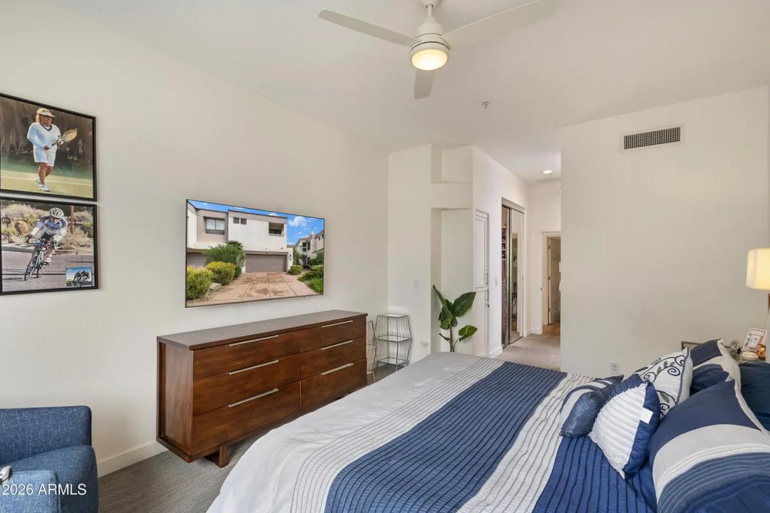Real Estate Picture 9