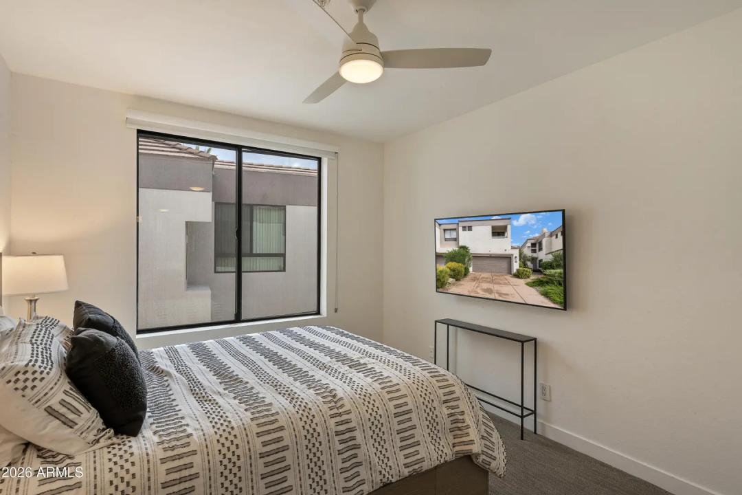 Real Estate Picture 13