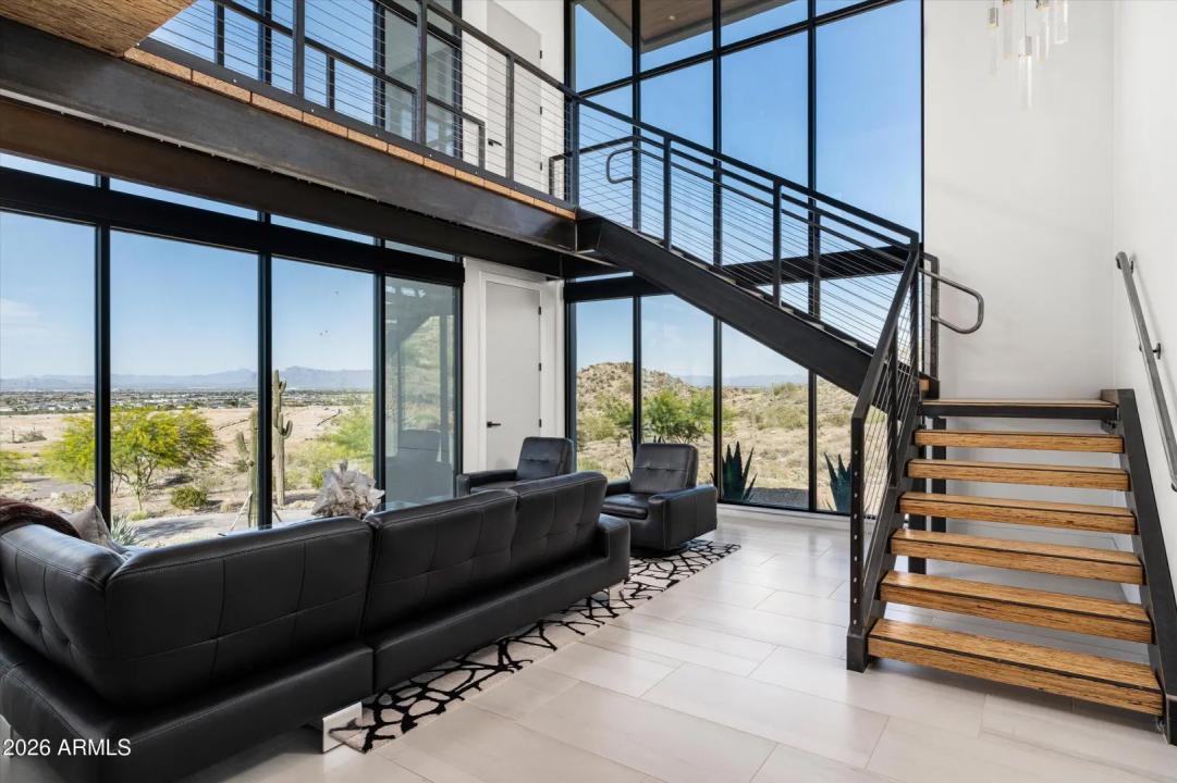 Real Estate Picture 13