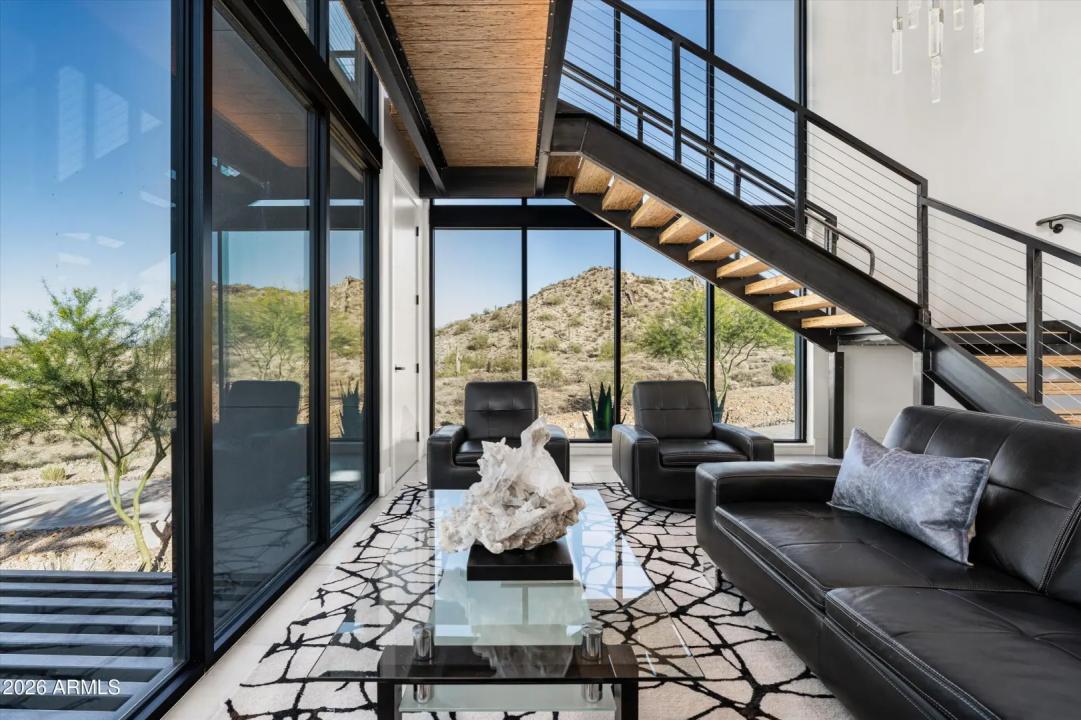 Real Estate Picture 15
