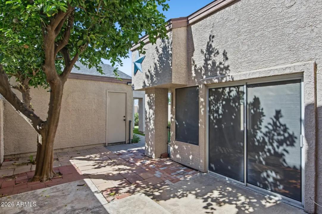 Real Estate Picture 10