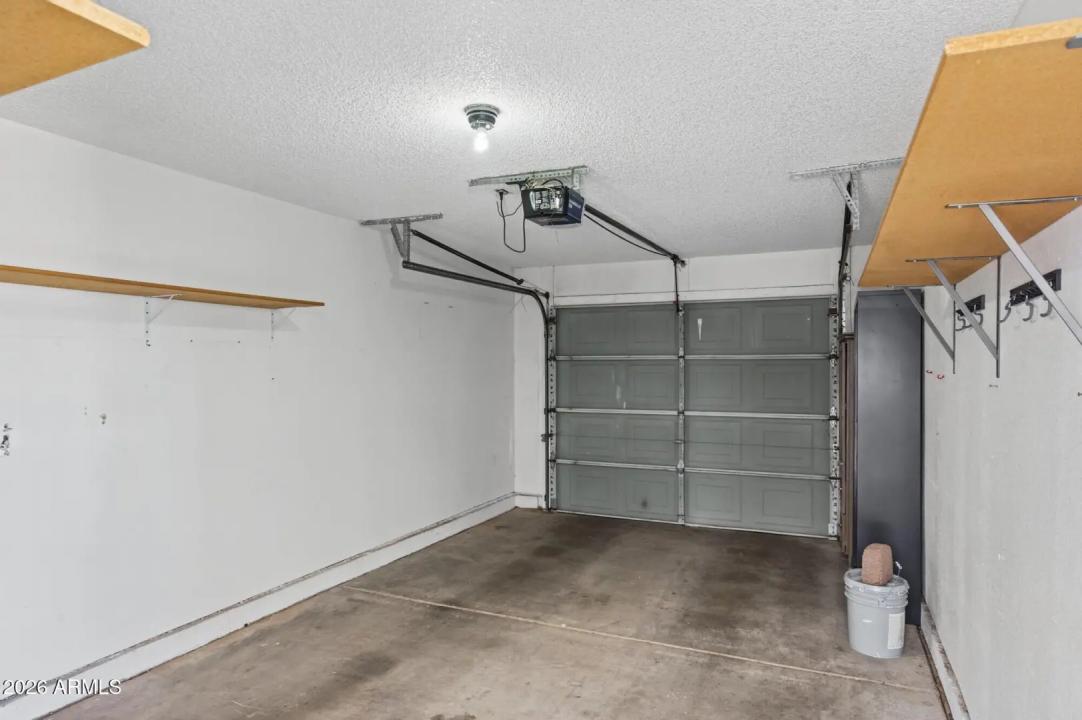 Real Estate Picture 11