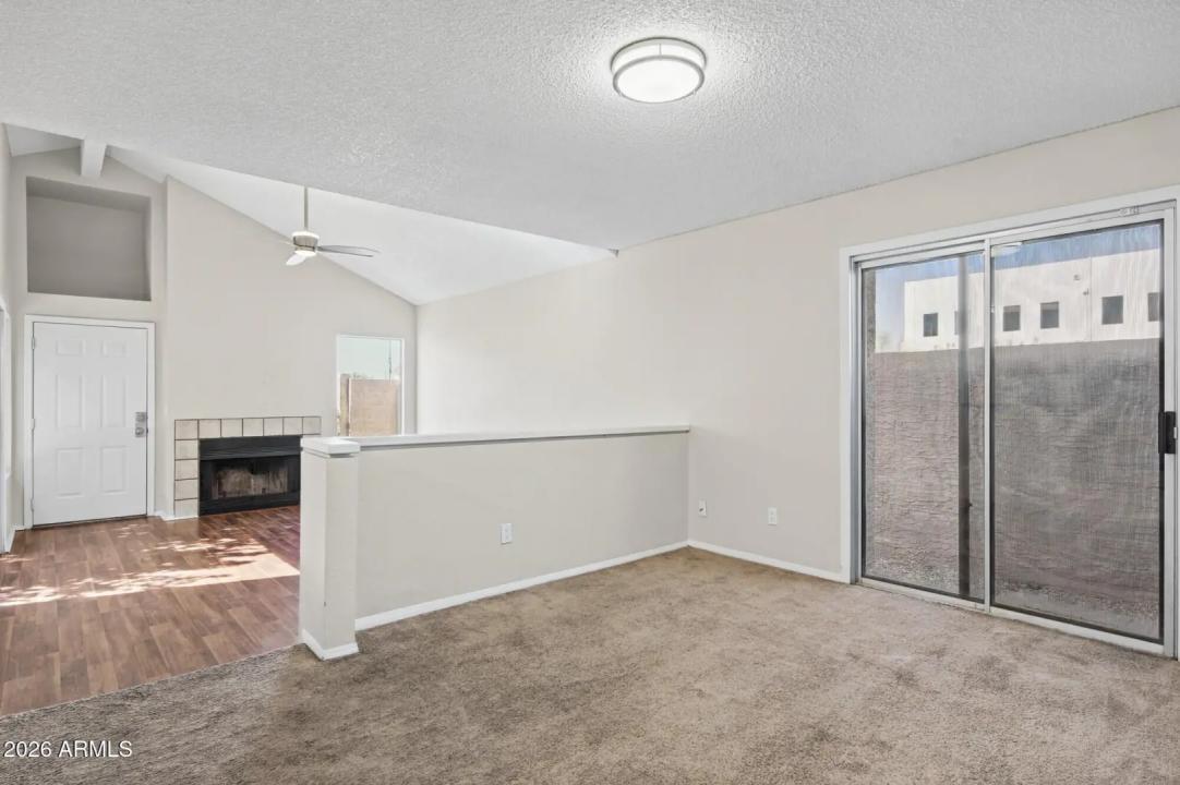 Real Estate Picture 17