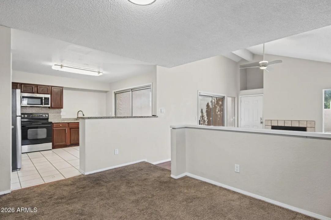 Real Estate Picture 18