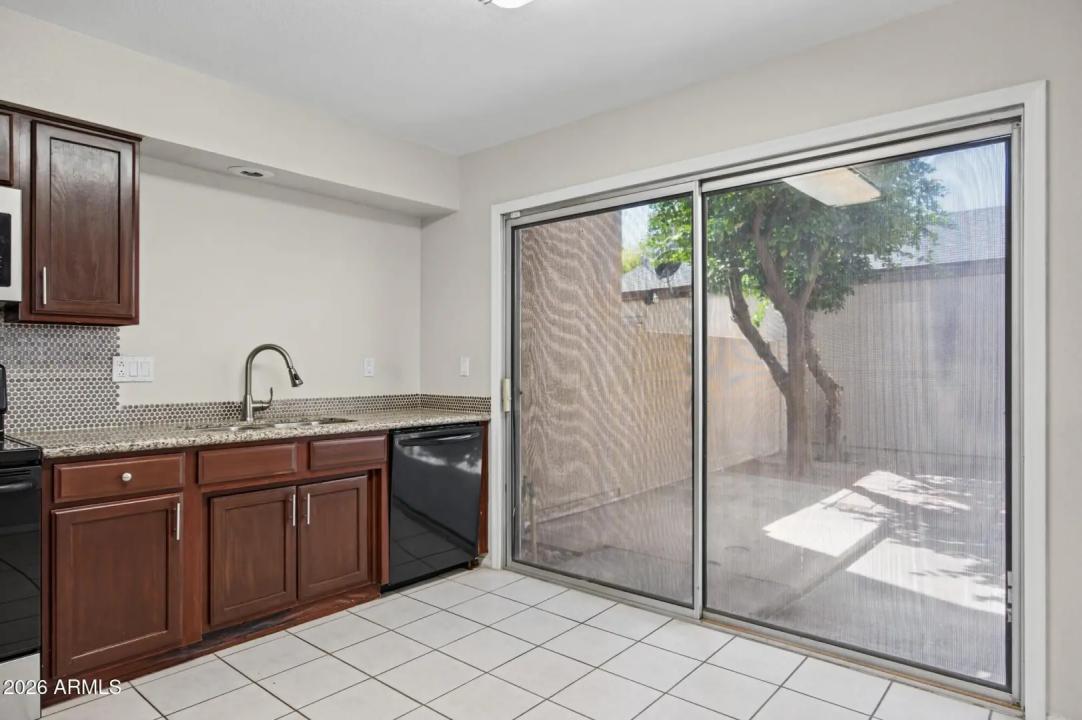 Real Estate Picture 21
