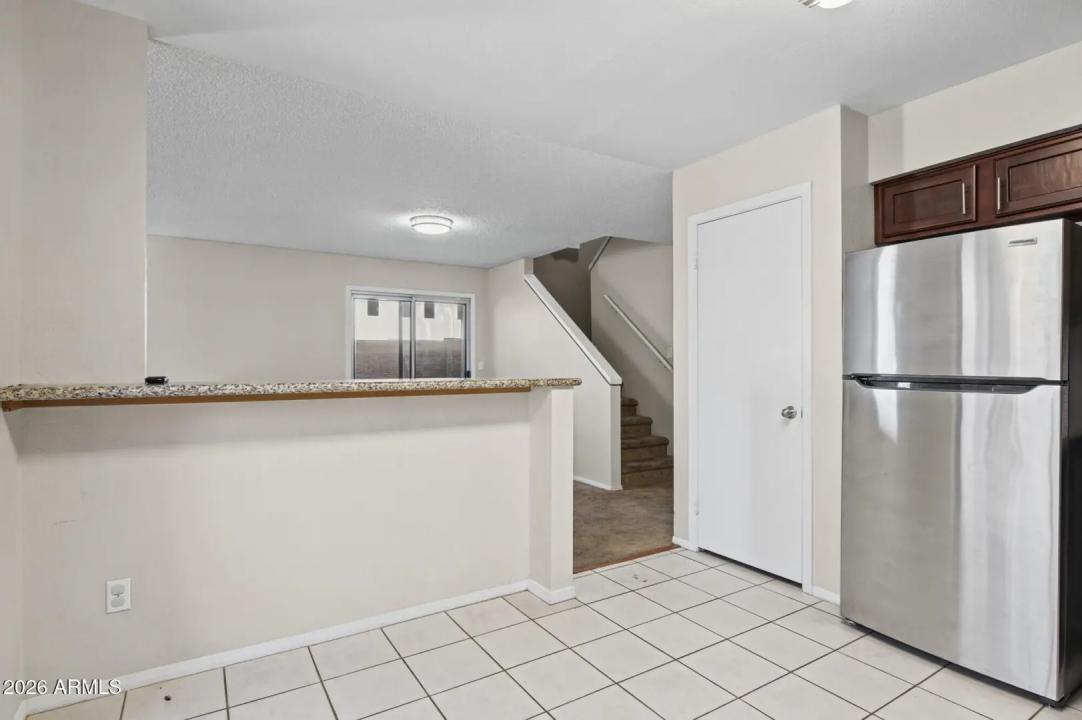 Real Estate Picture 24
