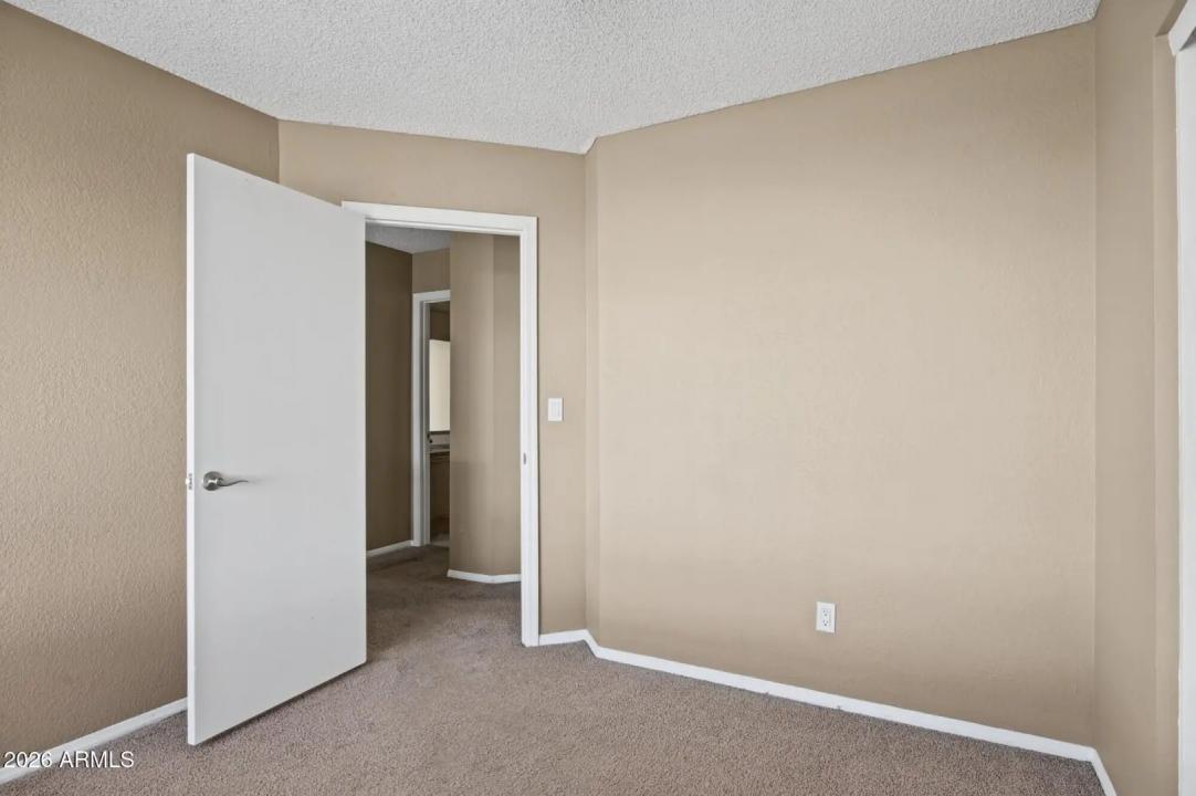 Real Estate Picture 30