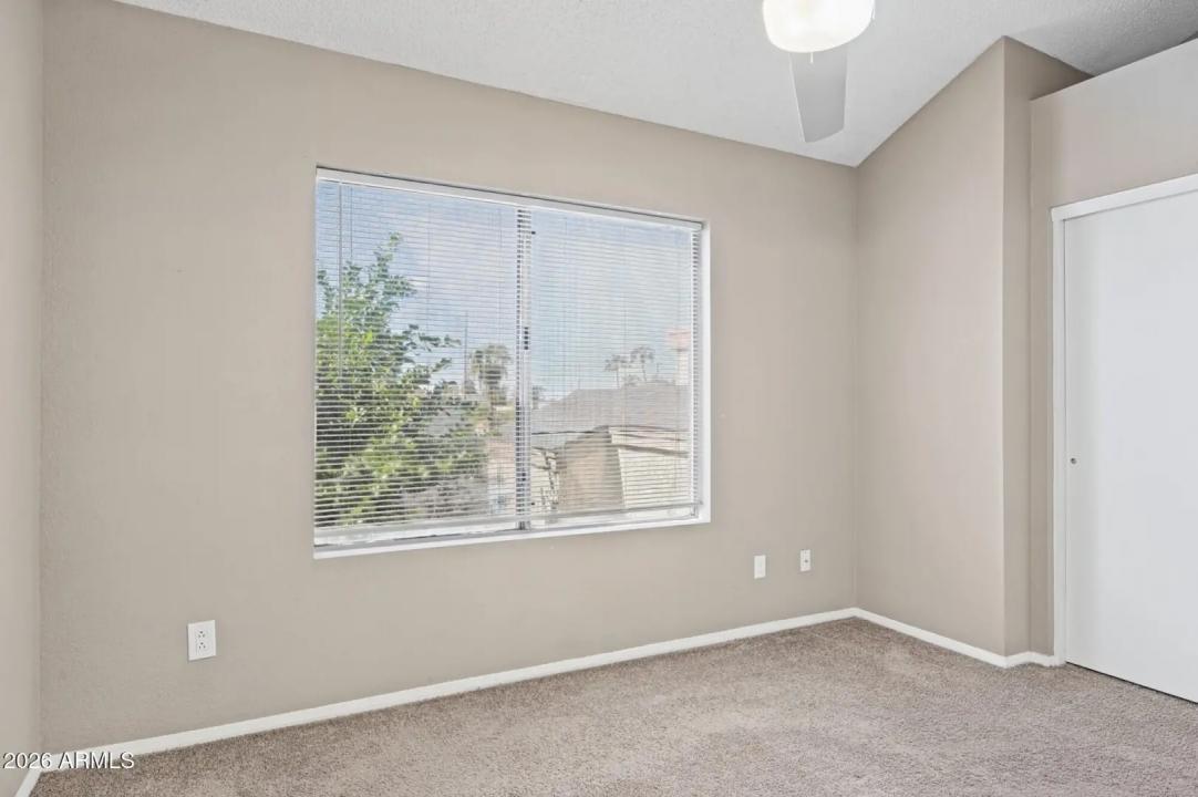 Real Estate Picture 35