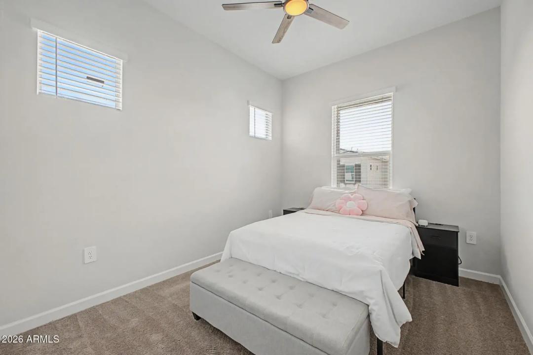 Real Estate Picture 17