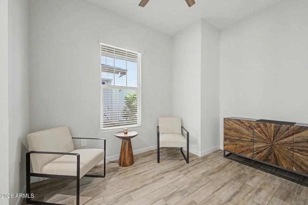 Real Estate Picture 20