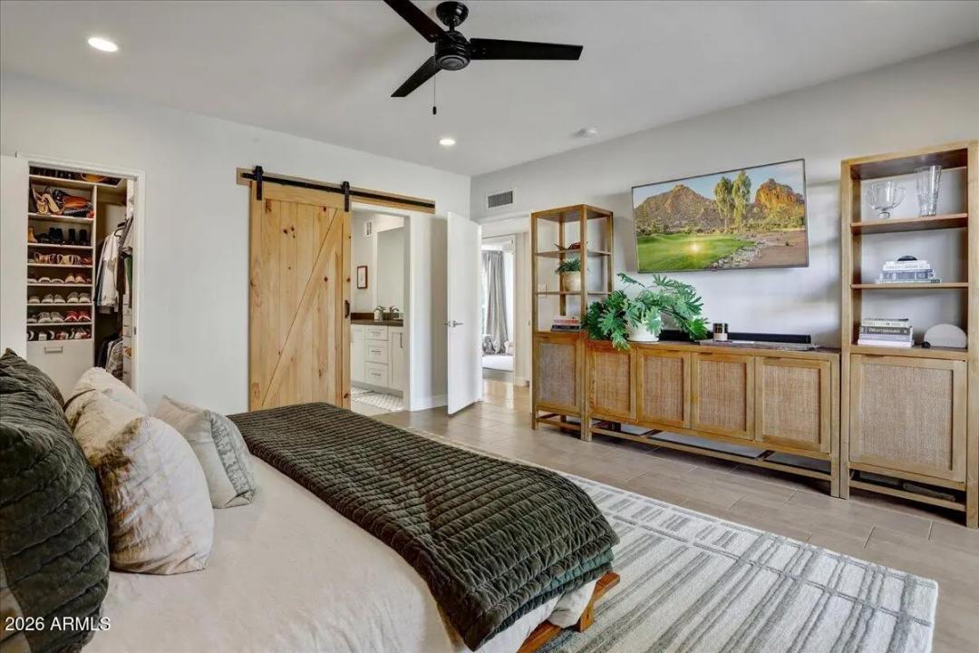 Real Estate Picture 13