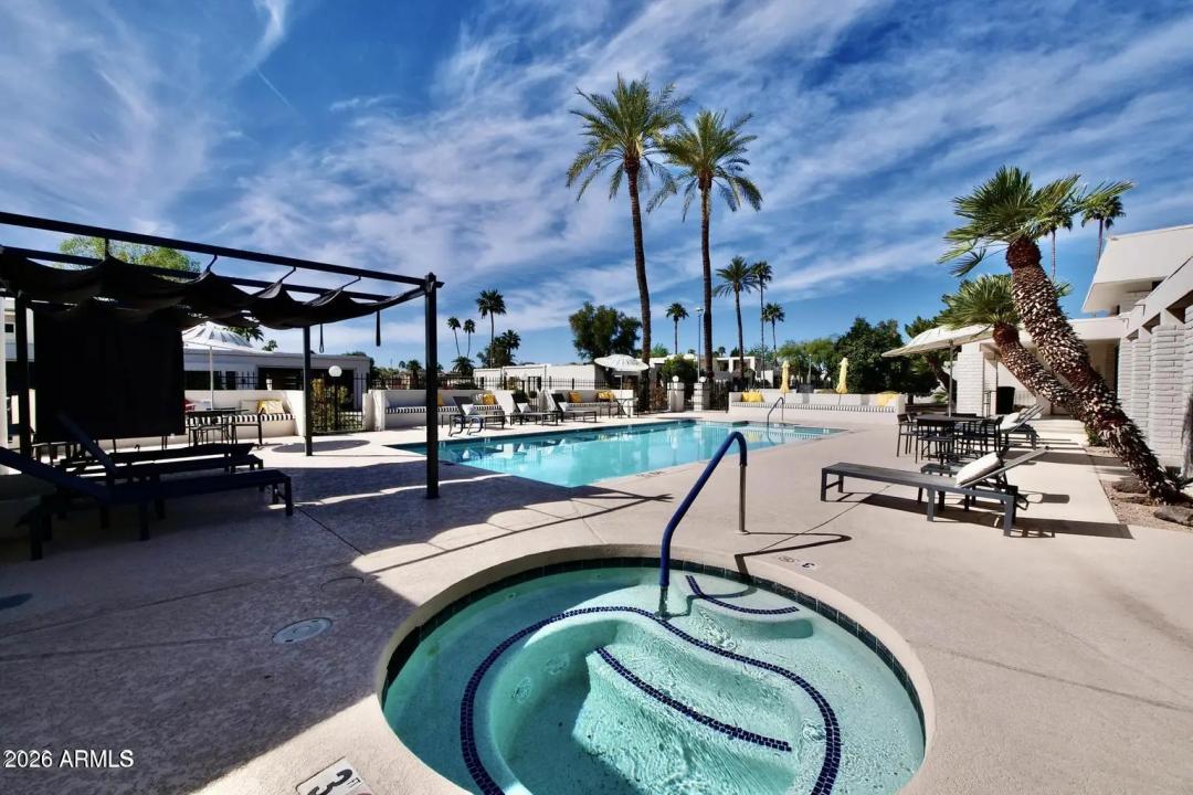 Real Estate Picture 23