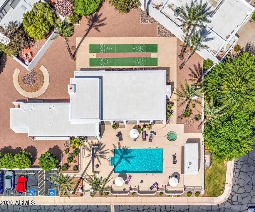 Real Estate Picture 24