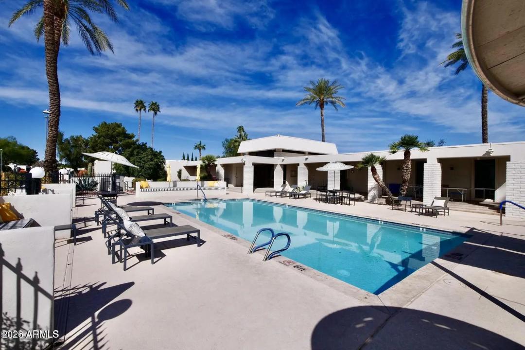 Real Estate Picture 22