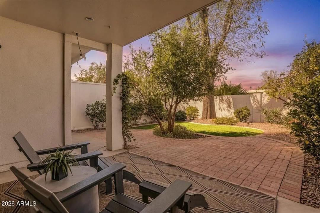 Real Estate Picture 2