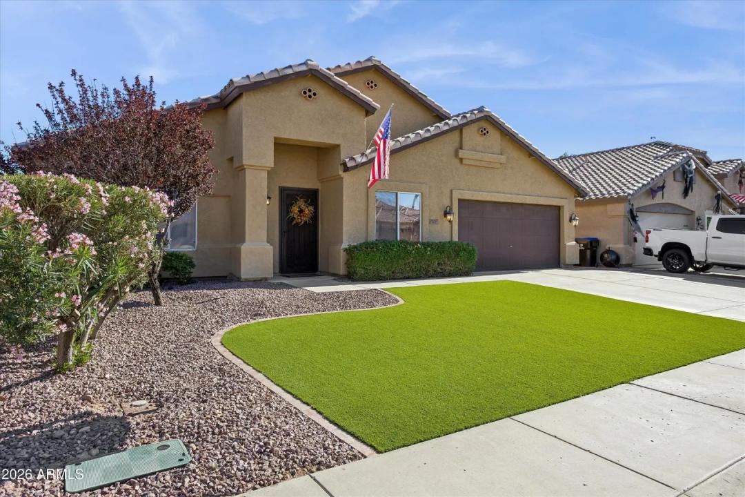 Real Estate Picture 3