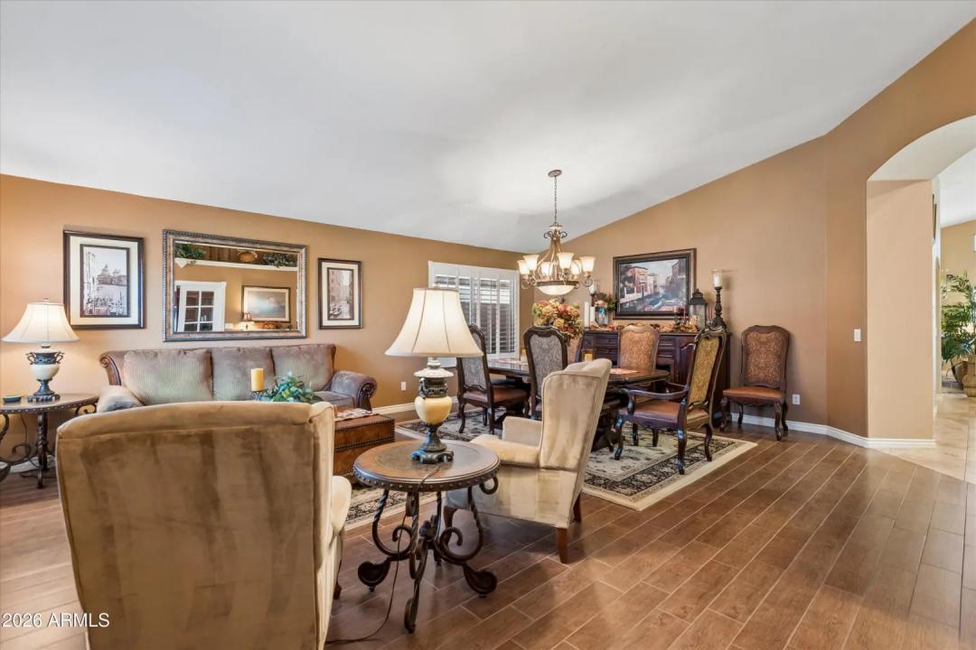 Real Estate Picture 10