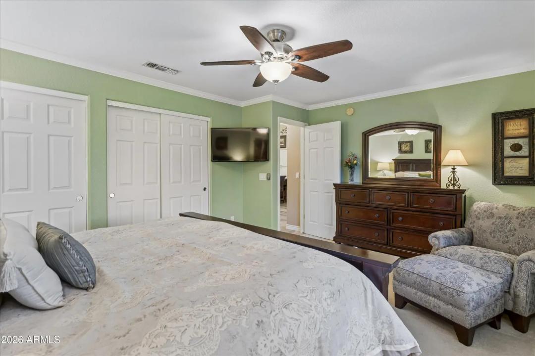 Real Estate Picture 22