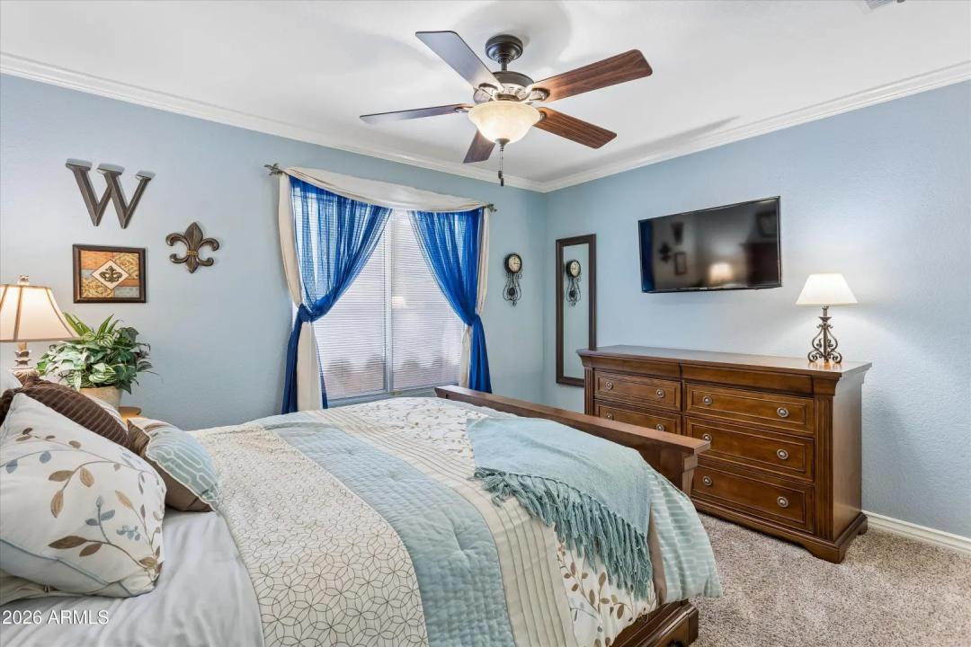 Real Estate Picture 23