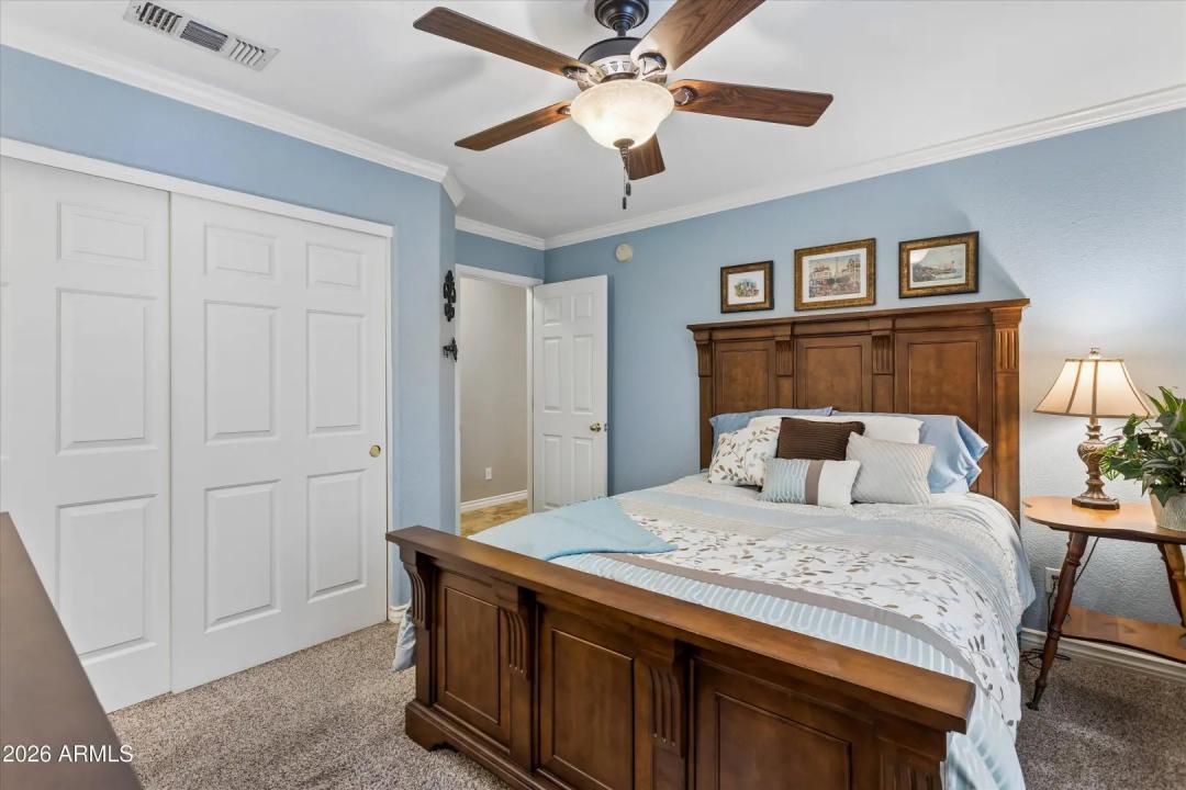 Real Estate Picture 24