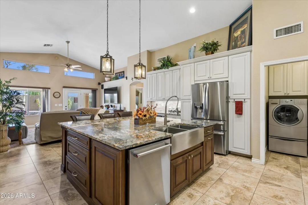 Real Estate Picture 27