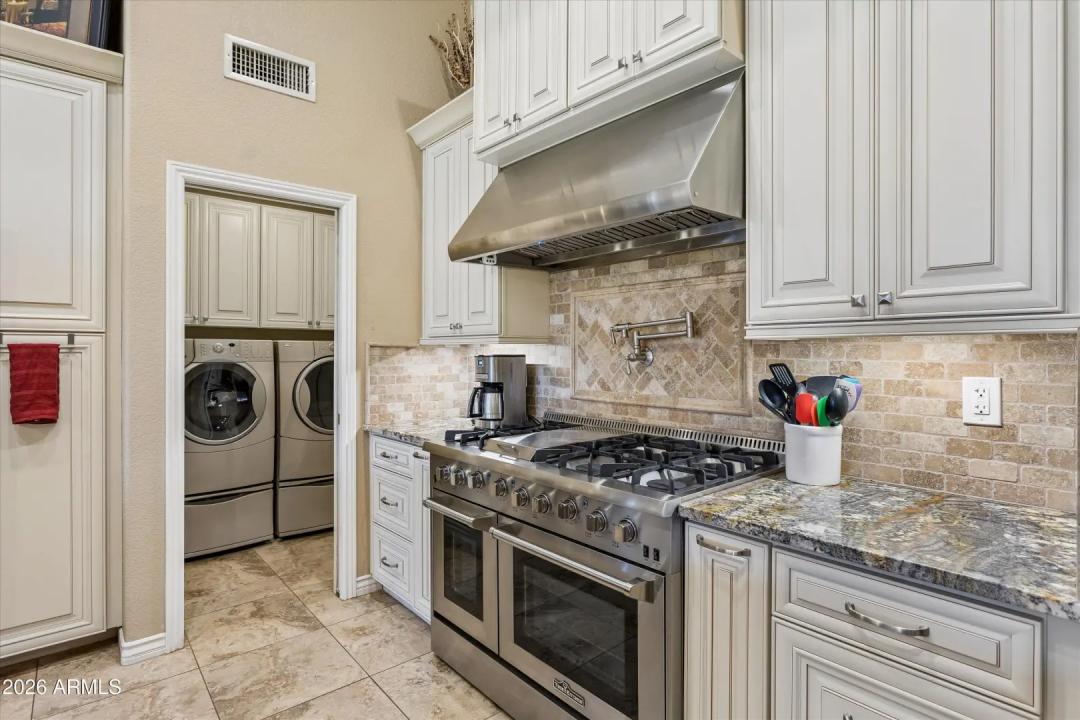 Real Estate Picture 28