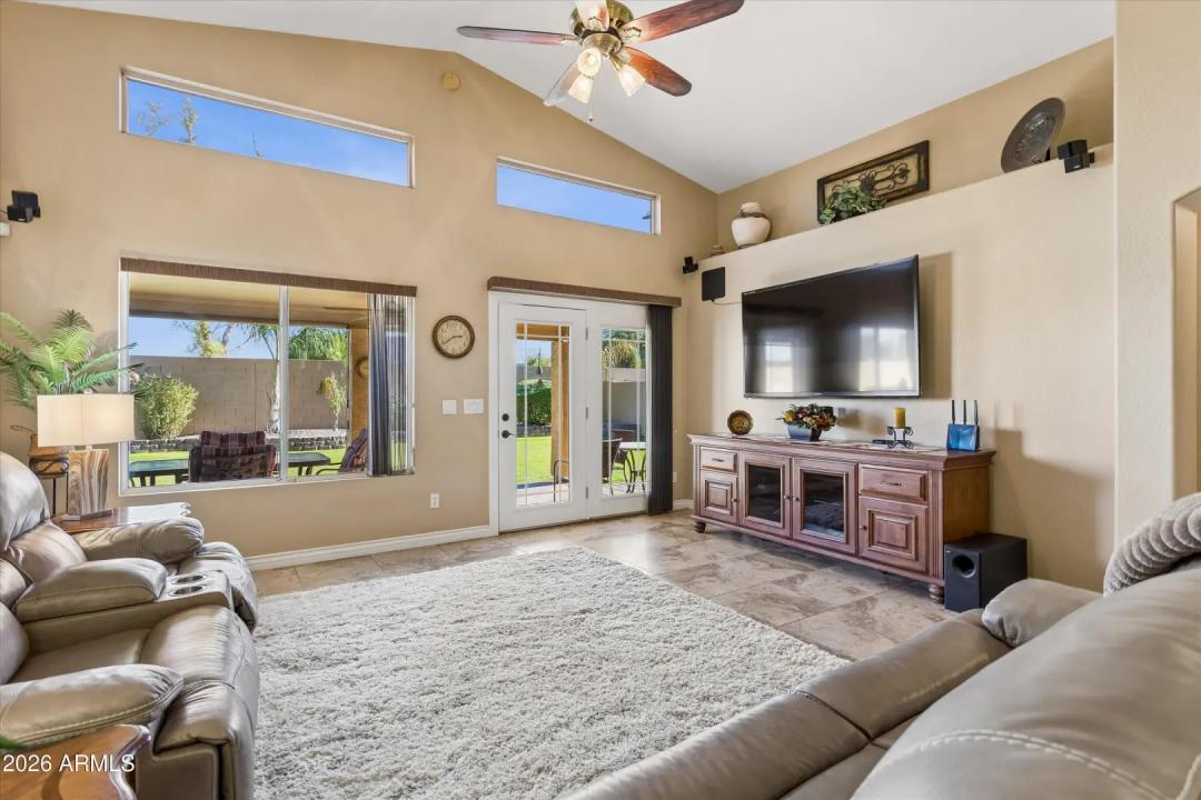 Real Estate Picture 34