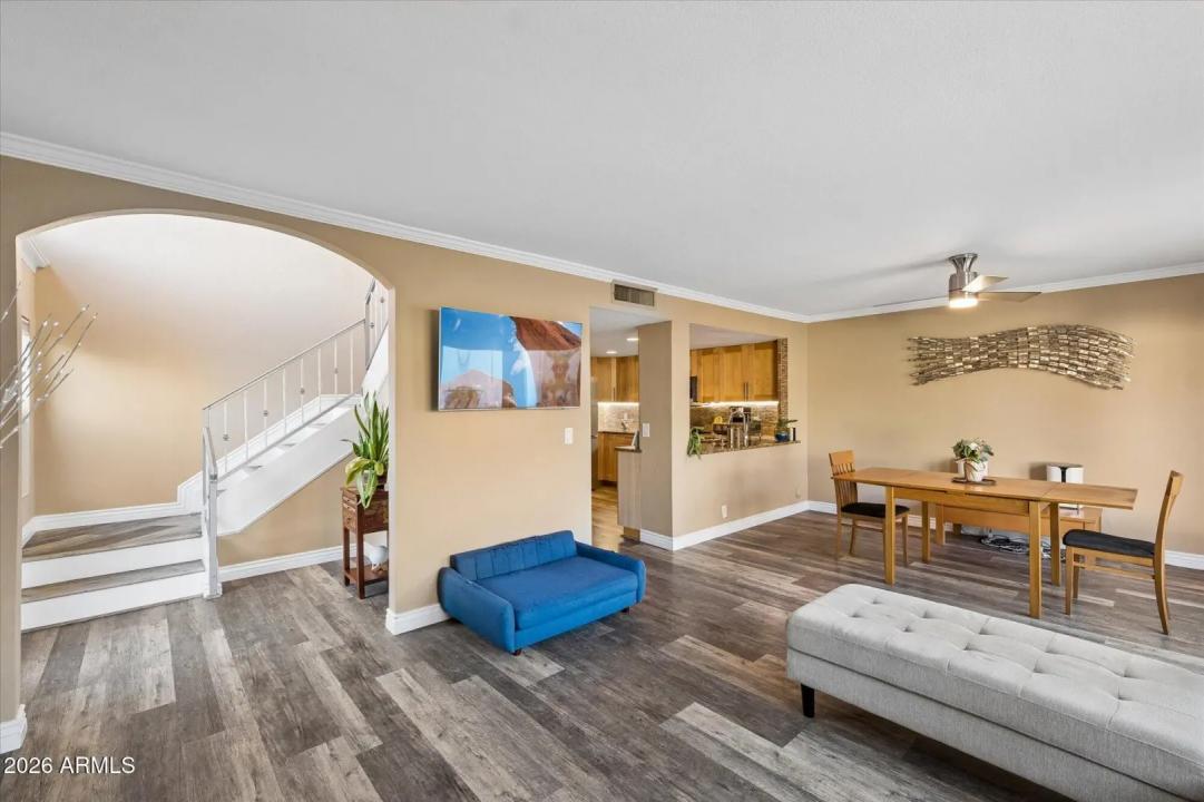 Real Estate Picture 10