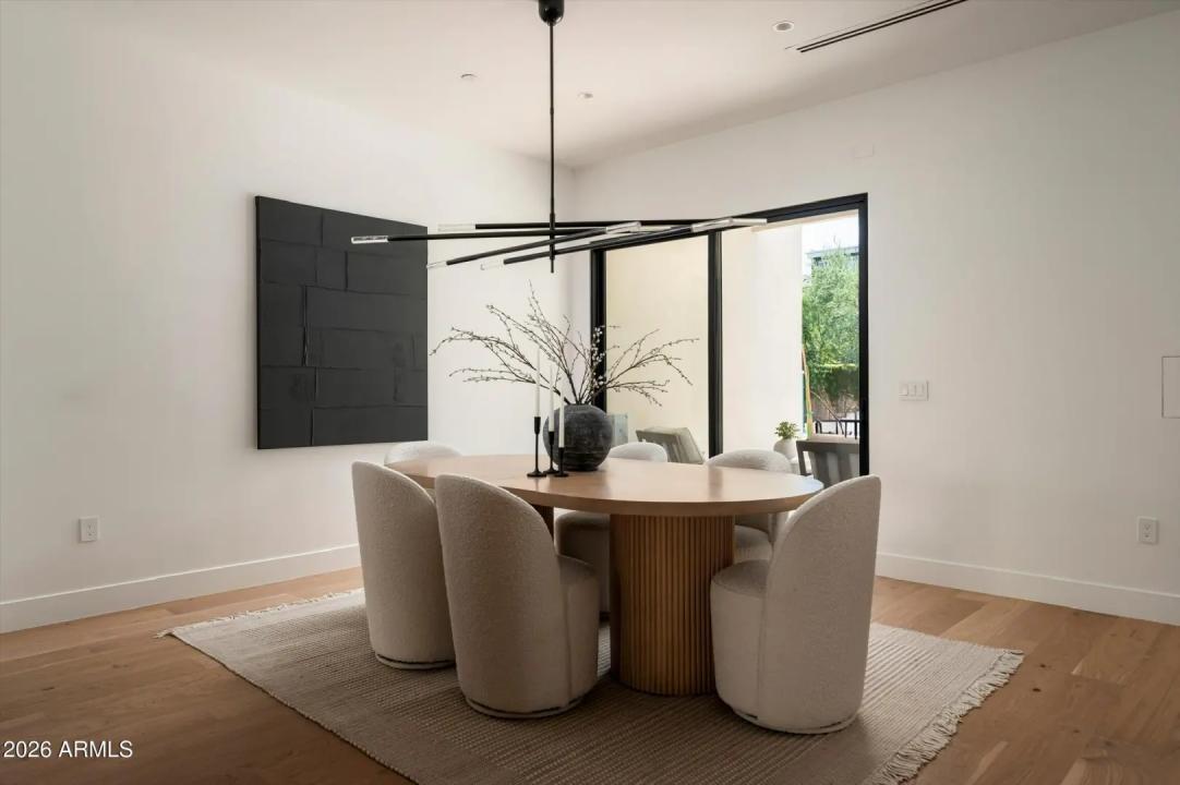 Real Estate Picture 20